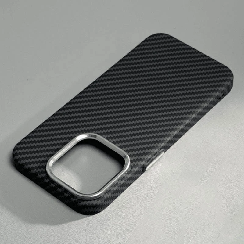 Пластиковая накладка Kevlar из Magnetic Safe для Apple iPhone 14 (6.1") – Carbon. Фото 2 из 3