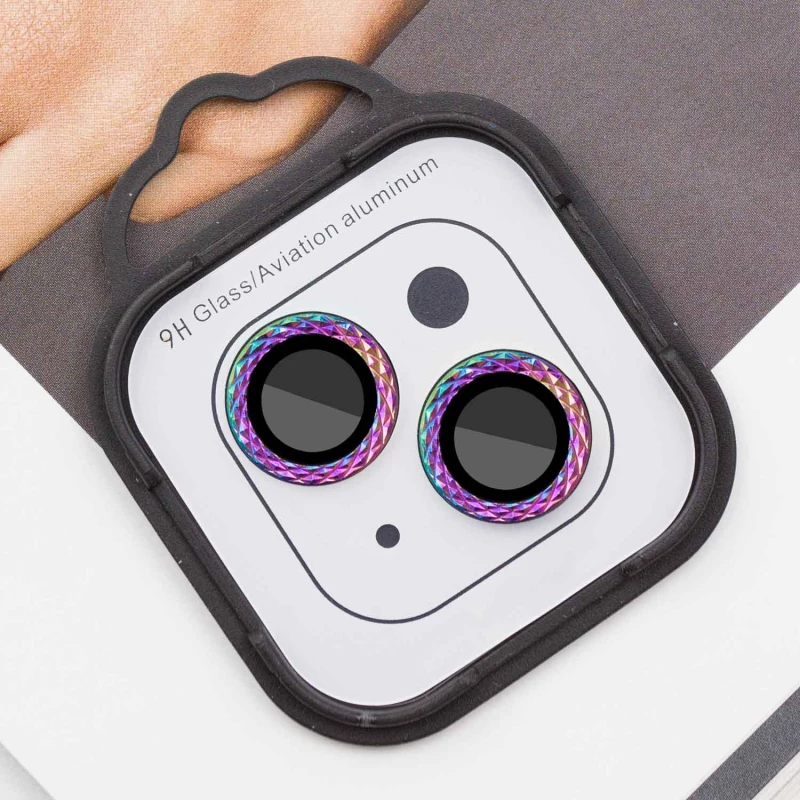 Защитное стекло Metal Shine на камеру для Apple iPhone 15 (6.1") – Сиреневый / Rainbow. Фото 6 из 6