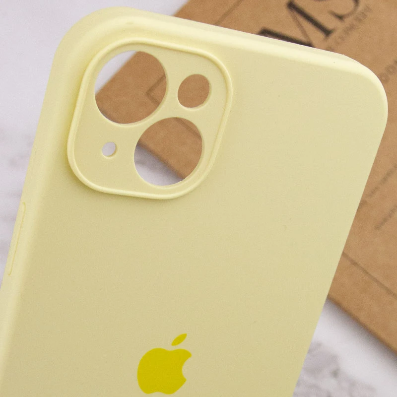 Чехол Silicone Case с защитой камеры для Apple iPhone 14 (6.1") – Желтый / Mellow Yellow. Фото 8 из 8