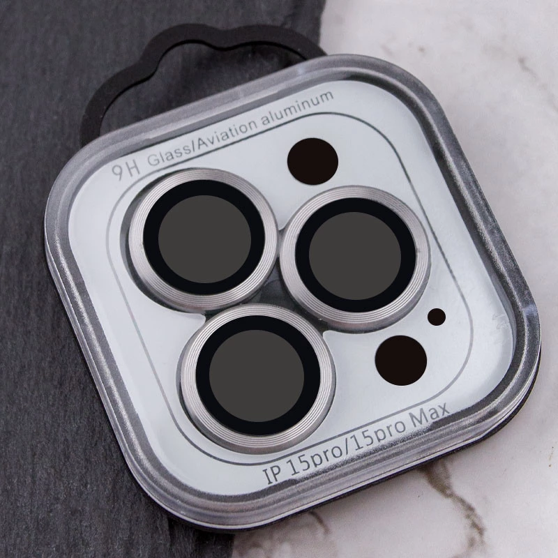 Металлическое защитное стекло на камеру для Apple iPhone 15 Pro (6.1") – Серый / Titanium Gray. Фото 5 из 5