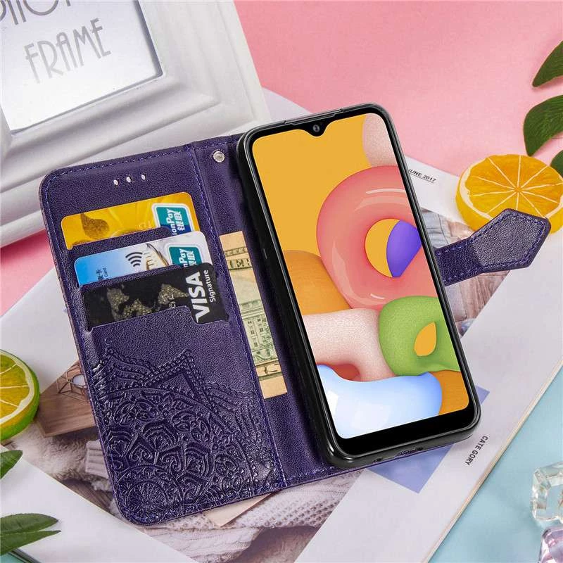 Кожаный чехол-книжка Art Case с визитницей для Samsung Galaxy A01 – Фиолетовый. Фото 6 из 7