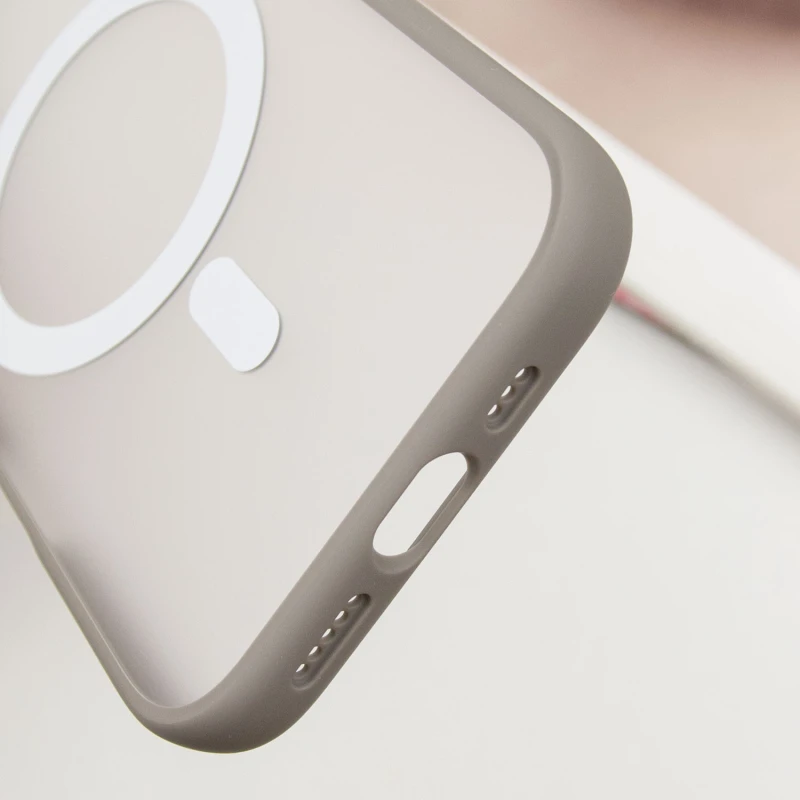 TPU+PC чохол Blueo Skin Friendly Frosted with MagSafe для Apple iPhone 16 – Сірий / Grey. Фото 6 з 6
