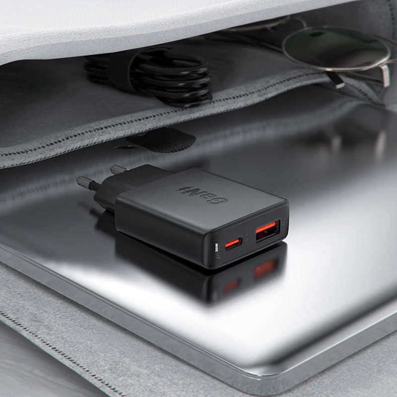 СЗУ Acefast A69 PD30W GaN (USB-C+USB-A) – Black. Фото 5 из 7