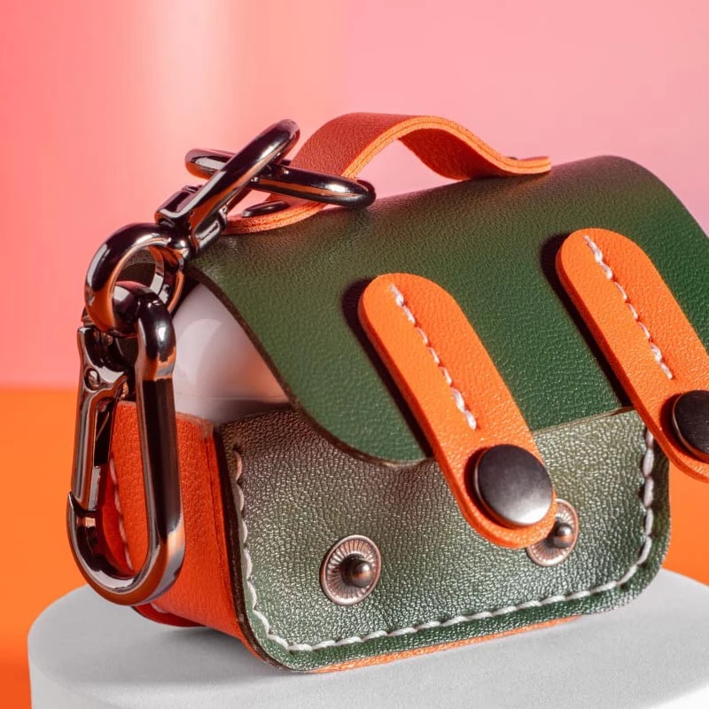 Кожаный футляр Briefcase для наушников AirPods Pro – Green / Orange. Фото 5 из 5