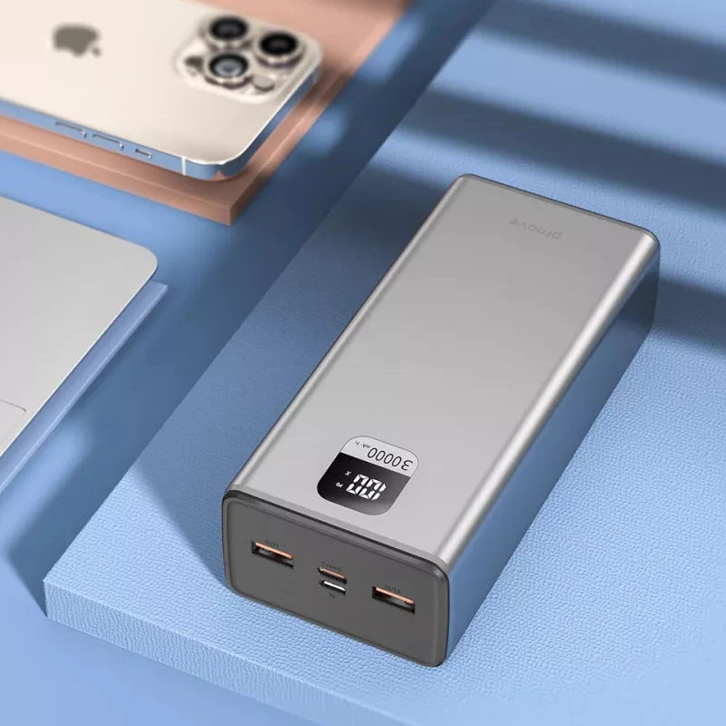 Портативное зарядное устройство Proove Guardian 22.5W 30000 mAh – Metal gray. Фото 2 из 4