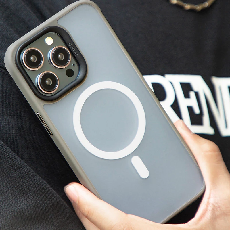 TPU+PC чохол Blueo Skin Friendly Frosted with MagSafe для Apple iPhone 16 Pro – Сірий / Grey. Фото 3 з 13