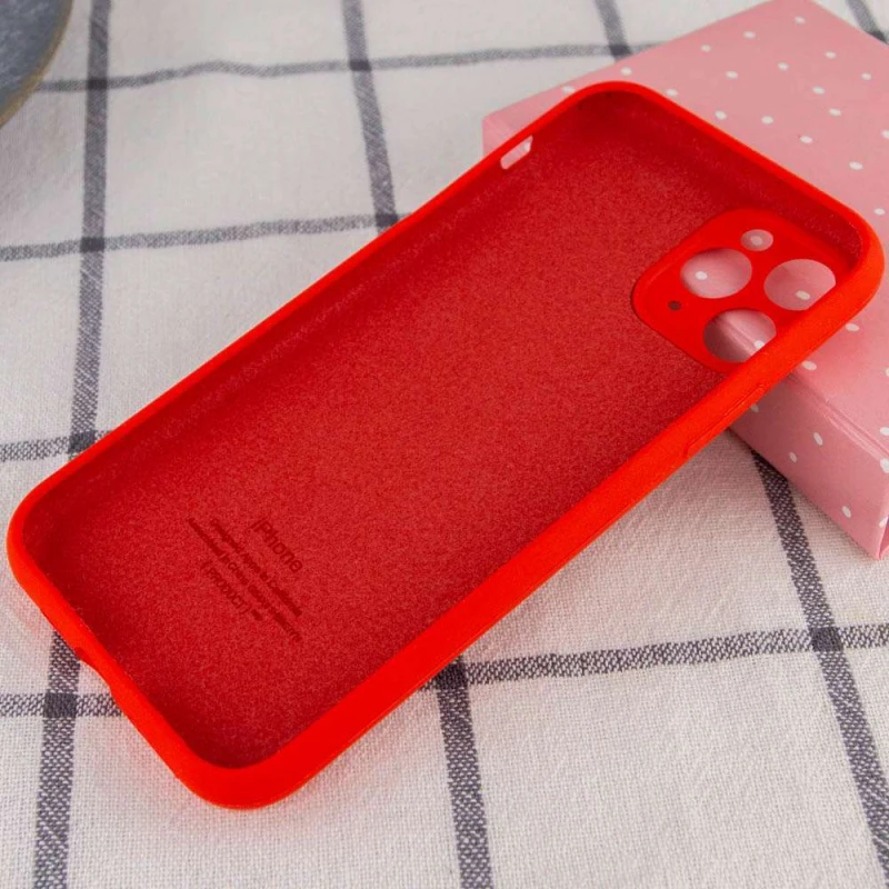 Чехол Silicone Case с защитой камеры для Apple iPhone 12 Pro Max (6.7") – Красный / Red. Фото 2 из 2
