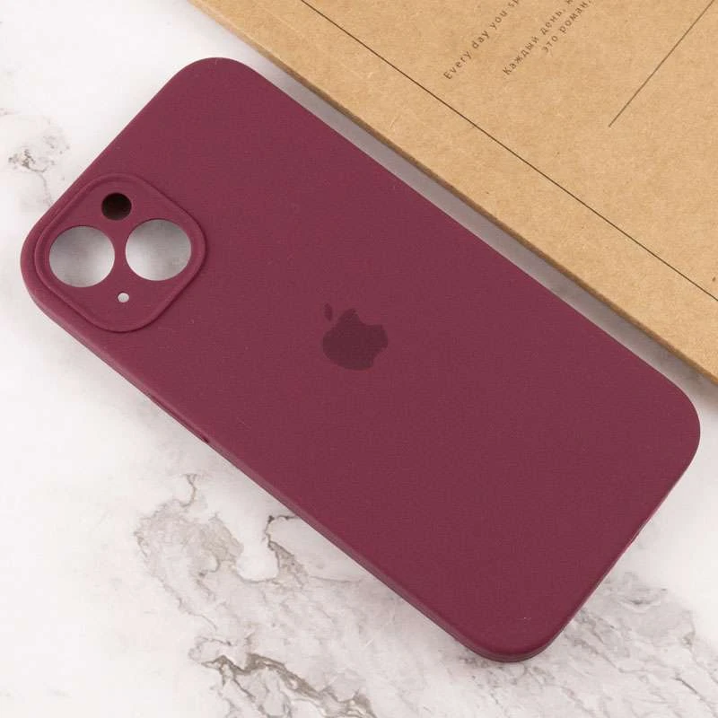 Чехол Silicone Case с защитой камеры для Apple iPhone 13 (6.1") – Бордовый / Plum. Фото 4 из 4