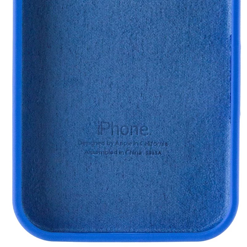 Чехол Silicone Case с закрытым низом для Apple iPhone 17e (6.1") – Синий / Capri Blue. Фото 6 из 6