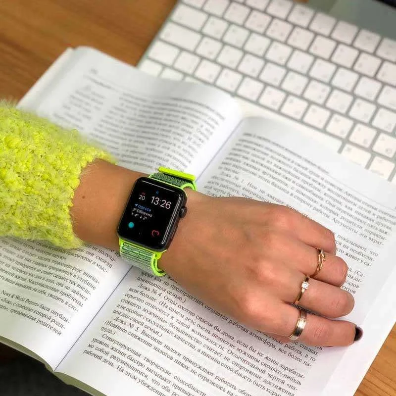 Ремінець Nylon для Apple watch 38mm/40mm – Салатовий / Neon green. Фото 2 з 2