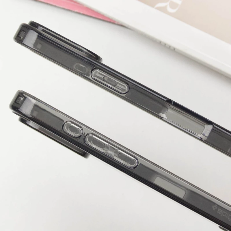 Чехол SGP Black Matte (MagFit) для Apple iPhone 16 Pro Max – Black. Фото 5 из 8