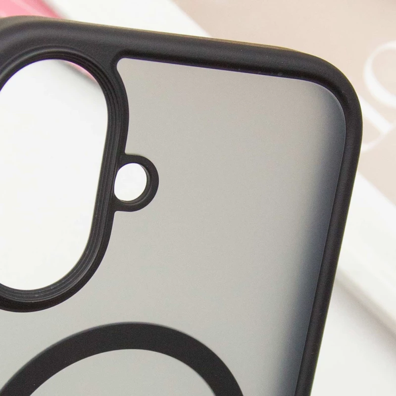 TPU+PC з металевими кнопками та MagSafe на Apple iPhone 16 – Чорний. Фото 5 з 8