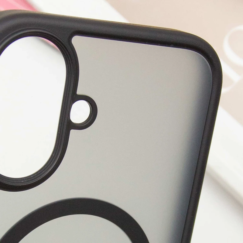 TPU+PC с металлическими кнопками и MagSafe для Apple iPhone 16 – Черный / Black. Фото 6 из 8