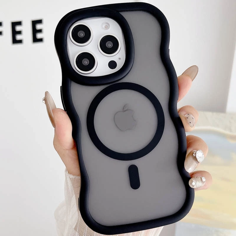 Чехол Solid with MagSafe для Apple iPhone 13 Pro (6.1") – Black. Фото 3 из 4