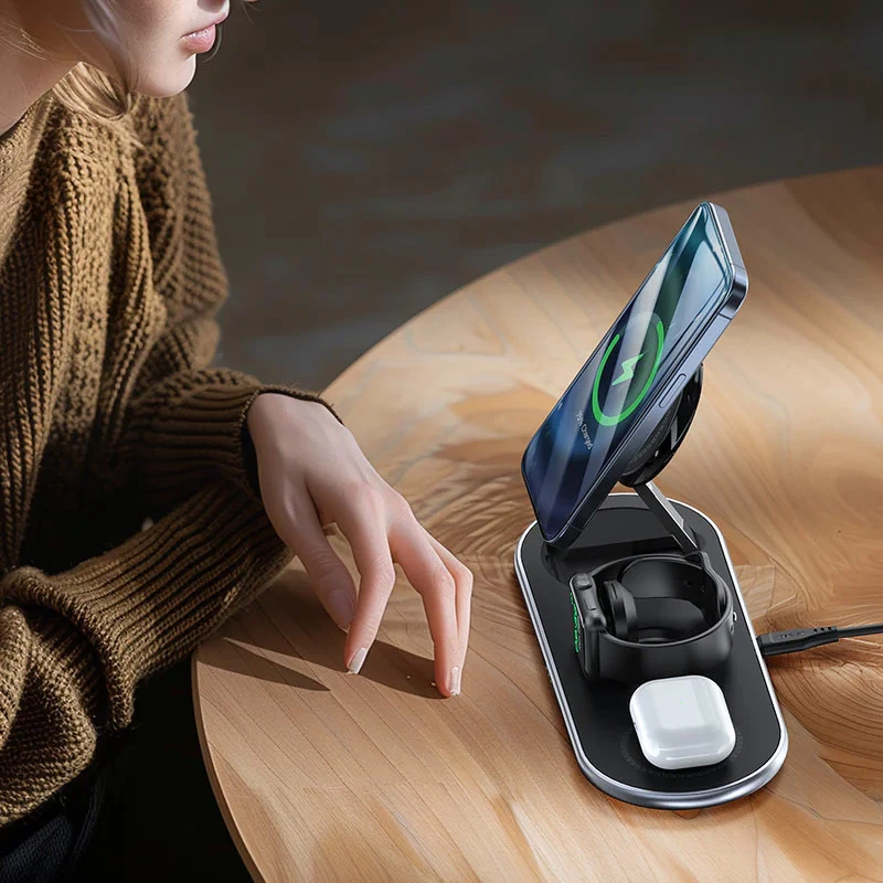 БЗП Acefast E19 Qi2 desktop 3-in-1 – Black. Фото 5 з 8