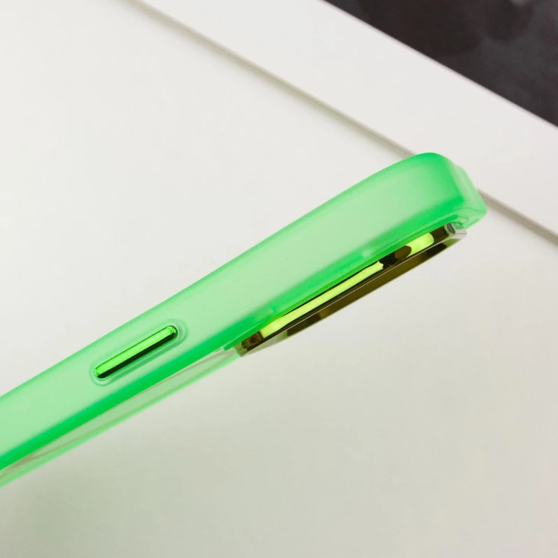 Цветной TPU+PC с MagSafe на Apple iPhone 12 Pro (6.1") – Neon Green. Фото 11 из 12