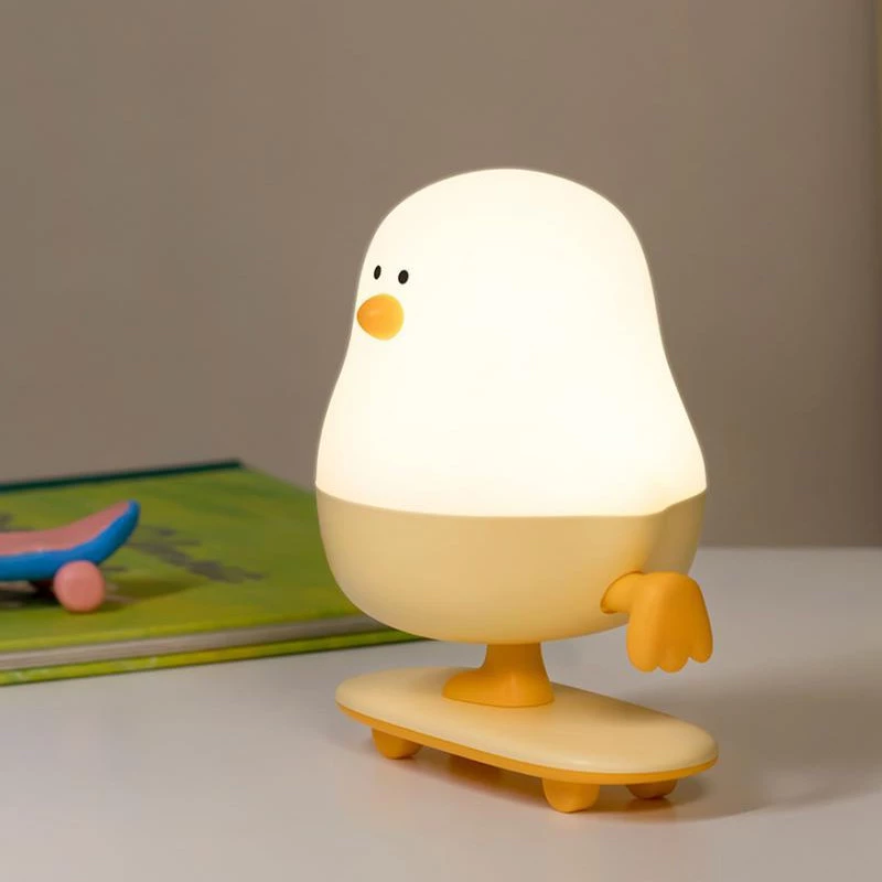 Нічник L63 Chicken on a Skateboard – White / Yellow. Фото 6 з 6