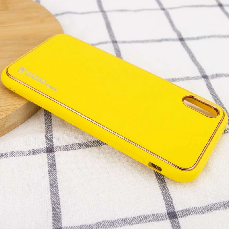 Шкіряний чохол Xshield на Apple iPhone XR (6.1") – Жовтий / Yellow. Фото 3 з 4