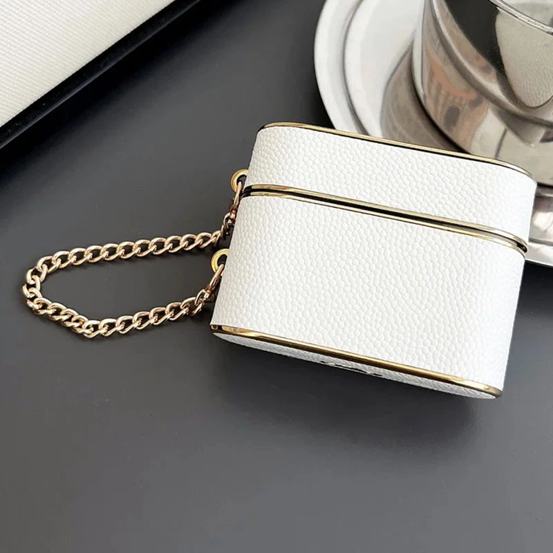 Шкіряний футляр Suitcase для навушників AirPods 3 – White. Фото 2 з 4