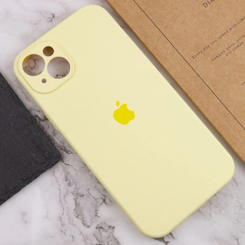 Чехол Silicone Case с защитой камеры для Apple iPhone 15 Plus (6.7") – Желтый / Mellow Yellow. Фото 6 из 7