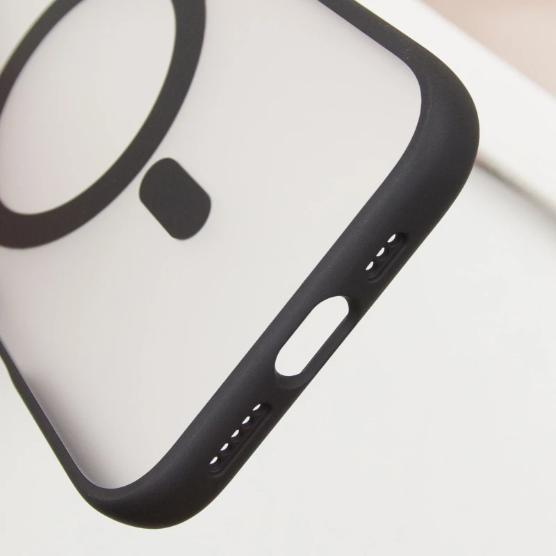 TPU+PC чохол Blueo Skin Friendly Frosted with MagSafe для Apple iPhone 16 – Чорний / Black. Фото 6 з 6