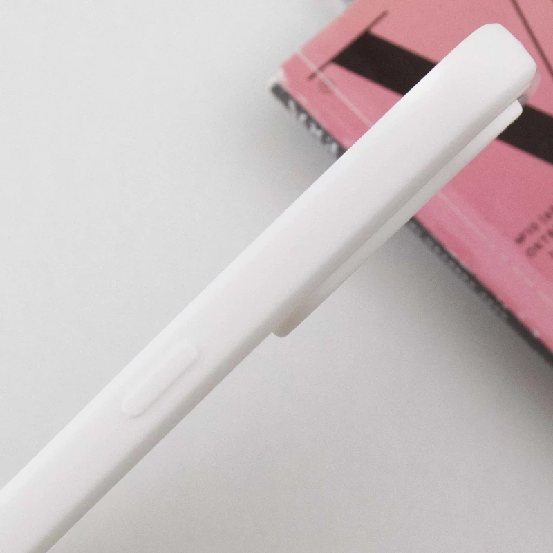 Цветной силиконовый чехол с защитой камеры для Oppo Reno 8T 4G – Белый / White. Фото 7 из 10