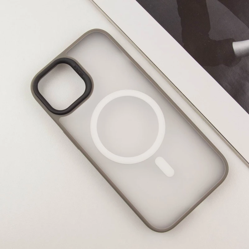 TPU+PC чехол Blueo Skin Friendly Frosted with MagSafe для Apple iPhone 15 (6.1") – Серый. Фото 4 из 9