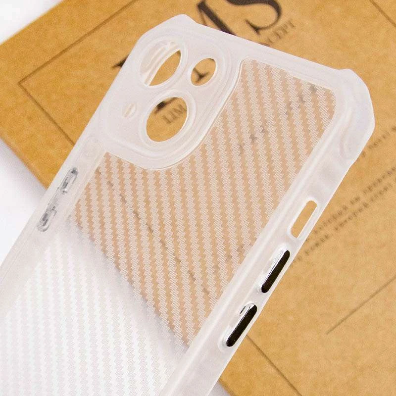 Карбоновый цветной силиконовый чехол для Apple iPhone 13 (6.1") – Матовый / Прозрачный. Фото 8 из 8