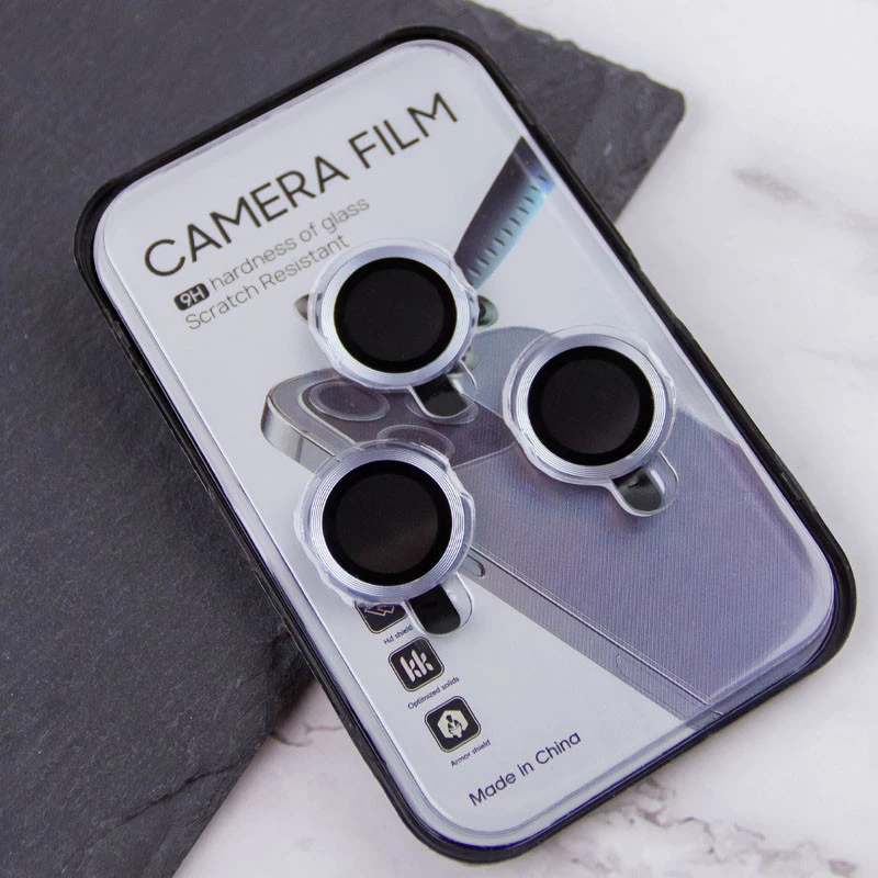 Металлическое защитное стекло на камеру для Apple iPhone 15 Pro Max (6.7") – Голубой / Light Blue. Фото 7 из 8