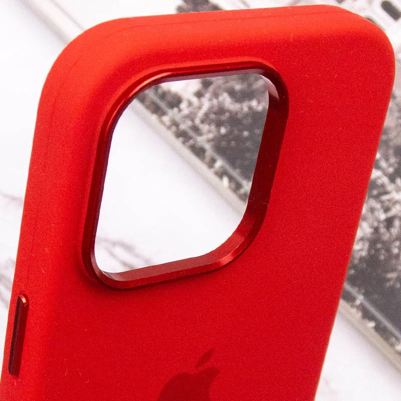 Чехол Silicone Case с металлическими кнопками для Apple iPhone 14 Pro Max (6.7") – Красный / Red. Фото 9 из 9