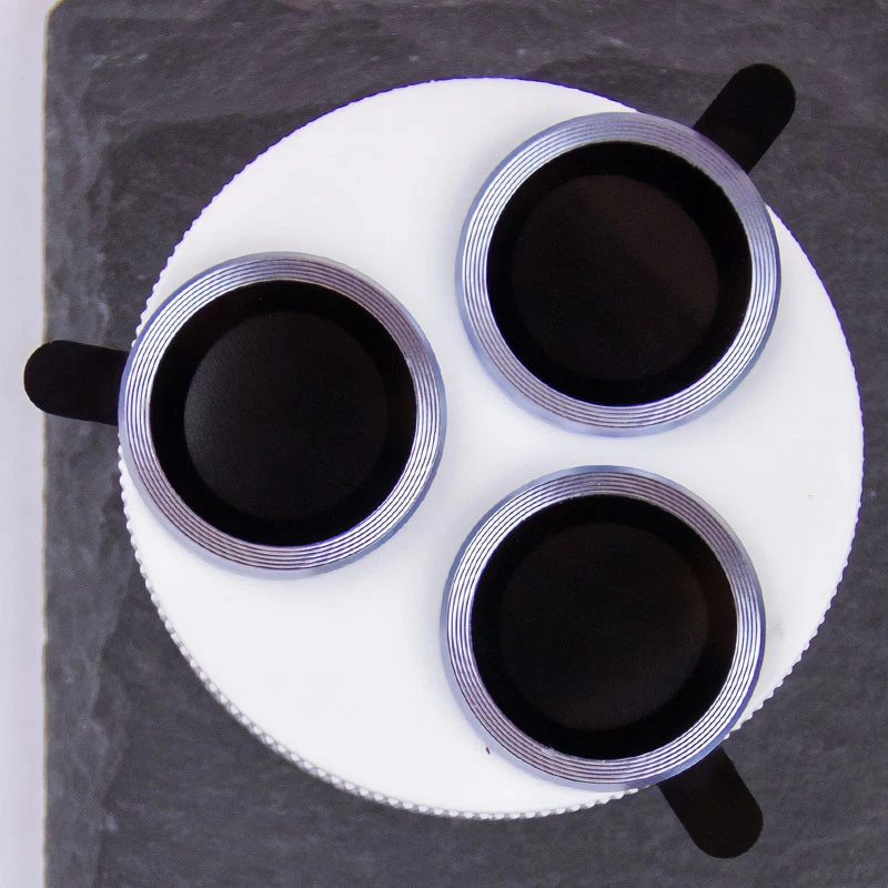 Металлическое защитное стекло на камеру для Apple iPhone 16 Pro – Голубой / Light Blue. Фото 3 из 7