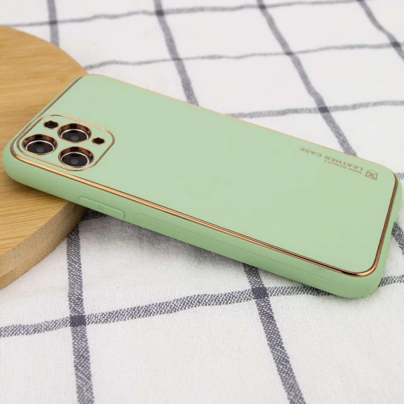 Кожаный чехол Xshield для Apple iPhone 12 Pro (6.1") – Зеленый / Pistachio. Фото 2 из 4