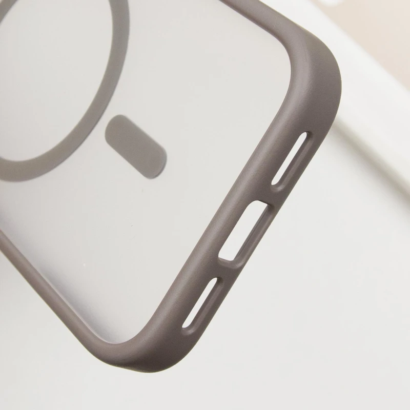 TPU+PC с металлическими кнопками и MagSafe для Apple iPhone 16 – Серый / Grey. Фото 5 из 6