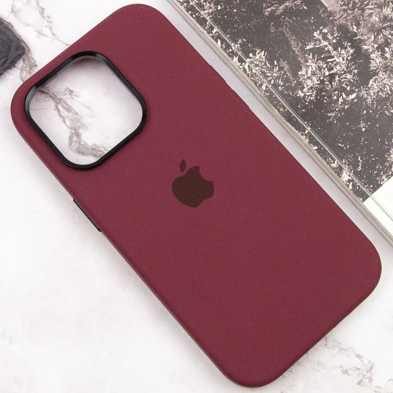 Чохол Silicone Case з металевими кнопками на Apple iPhone 13 Pro (6.1") – Бордовий / Plum. Фото 8 з 9