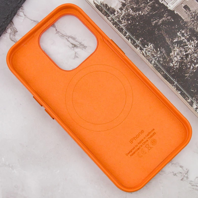 Шкіряний чохол Silicone Case Premium з MagSafe and Animation на Apple iPhone 14 Pro (6.1") – Orange. Фото 7 з 9