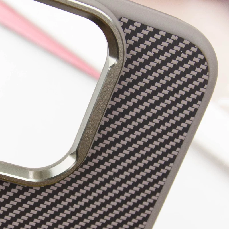 Карбоновий TPU+PC чохол з MagSafe на Apple iPhone 16 – Grey. Фото 11 з 11