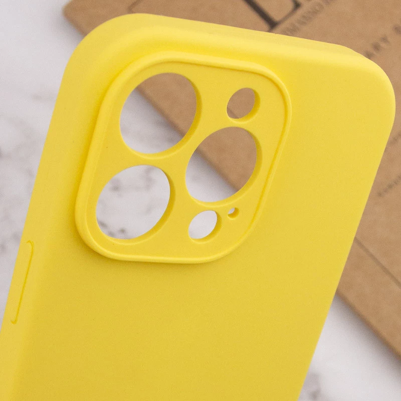Чехол с закрытым низом Silicone Case для Apple iPhone 16 Pro Max – Желтый / Yellow. Фото 12 из 13