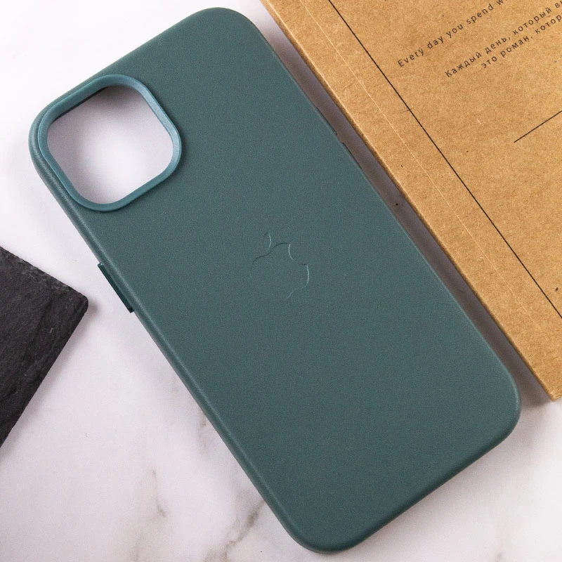 Шкіряний чохол Silicone Case Soft з MagSafe на Apple iPhone 14 (6.1") – Pine green. Фото 8 з 8