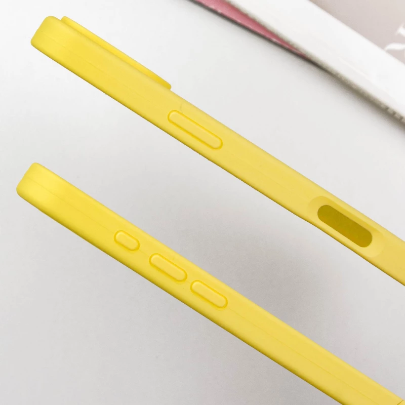 Чохол Silicone Case з закритим низом на Apple iPhone 16 Plus – Жовтий / Yellow. Фото 4 з 8