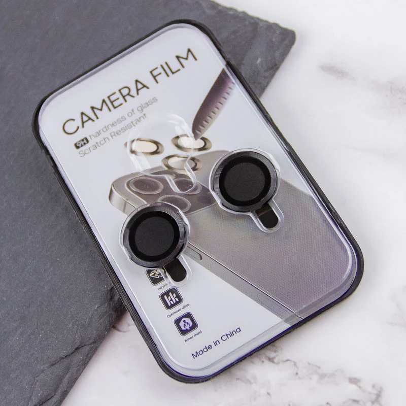 Металлическое защитное стекло на камеру для Apple iPhone 15 (6.1") – Черный / Black. Фото 9 из 9