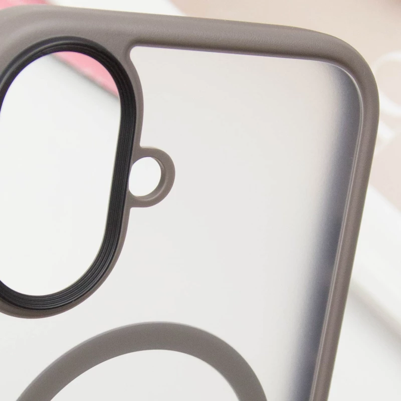 TPU+PC з металевими кнопками та MagSafe на Apple iPhone 16 – Сірий. Фото 6 з 6