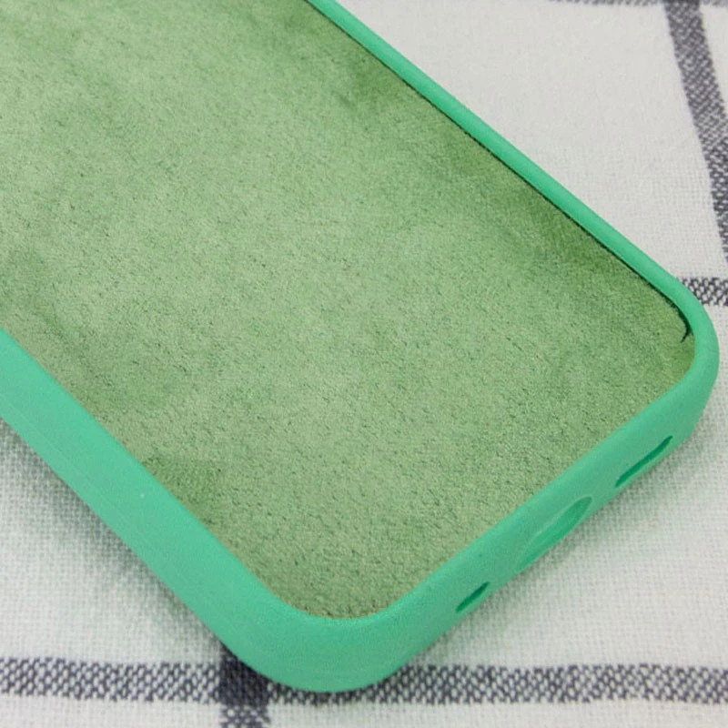 Чехол с закрытым низом Silicone Case для Apple iPhone 15 (6.1") – Зеленый / Spearmint. Фото 3 из 3