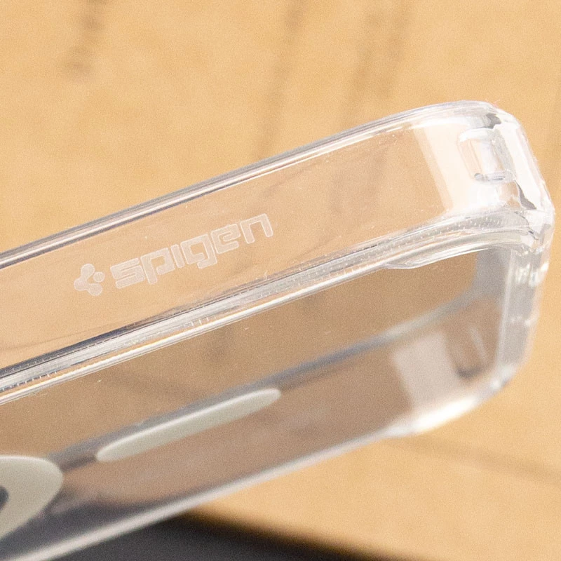Чохол SGP Ultra Hybrid (MagFit) на Apple iPhone 15 Pro Max (6.7") – Прозорий. Фото 8 з 8