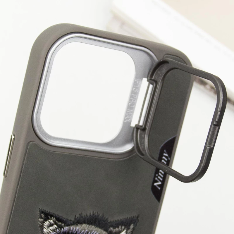 TPU+PC чохол з тваринами для Apple iPhone 16 – Grey Wolf. Фото 5 з 12