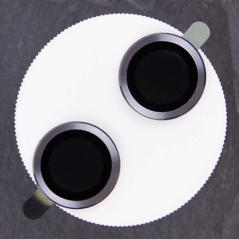 Металлическое защитное стекло на камеру для Apple iPhone 15 (6.1") – Темно-Серый / Graphite. Фото 5 из 13