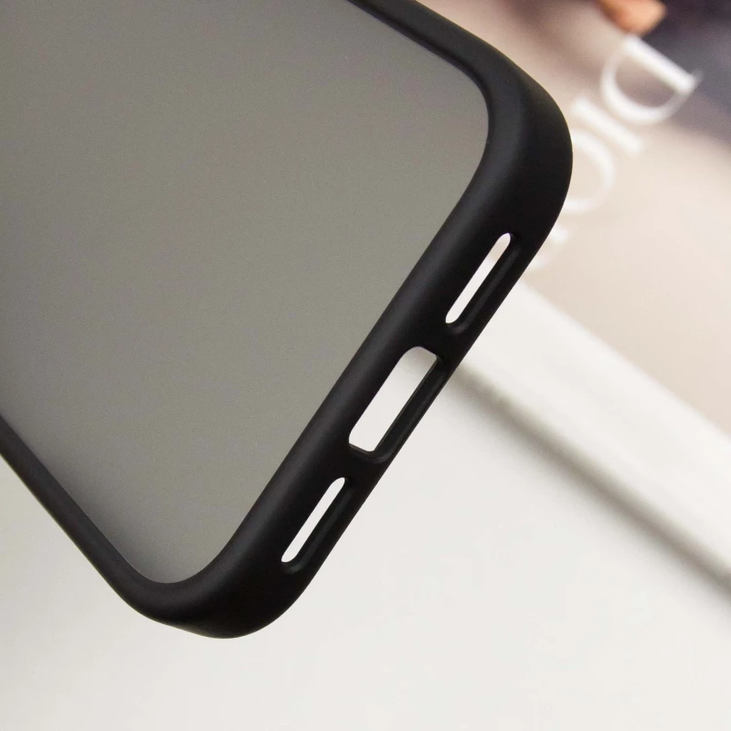 TPU+PC с металлическими кнопками для Apple iPhone 16 – Черный. Фото 6 из 6