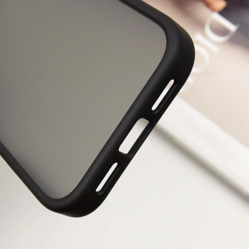 TPU+PC с металлическими кнопками для Apple iPhone 16 – Черный / Black. Фото 6 из 6