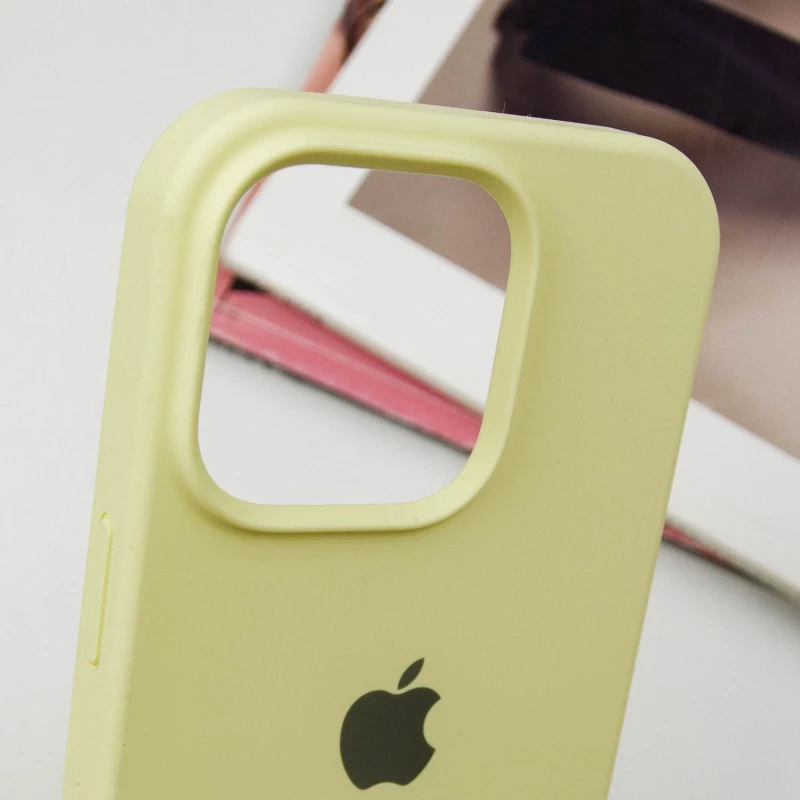 Чохол Silicone Case з закритим низом на Apple iPhone 13 Pro (6.1") – Жовтий / Mellow Yellow. Фото 3 з 6