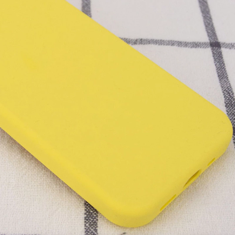 Чохол з закритим низом Silicone Case на Apple iPhone 14 Pro (6.1") – Жовтий / Yellow. Фото 6 з 7