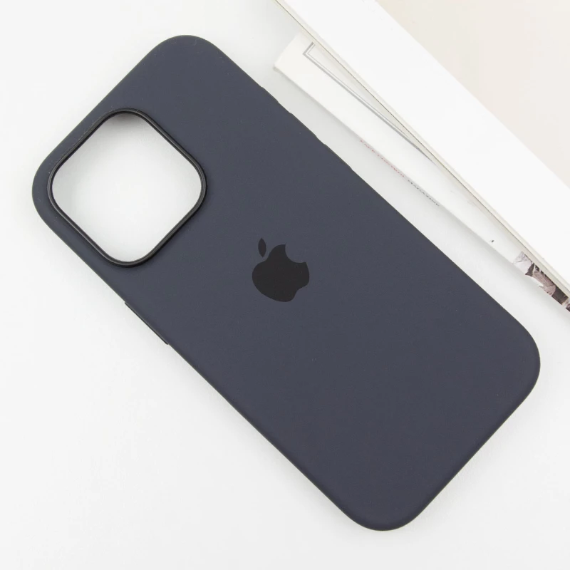 Силиконовый чехол ААА with Magsafe connection для Apple iPhone 16 Pro – Black. Фото 6 из 10